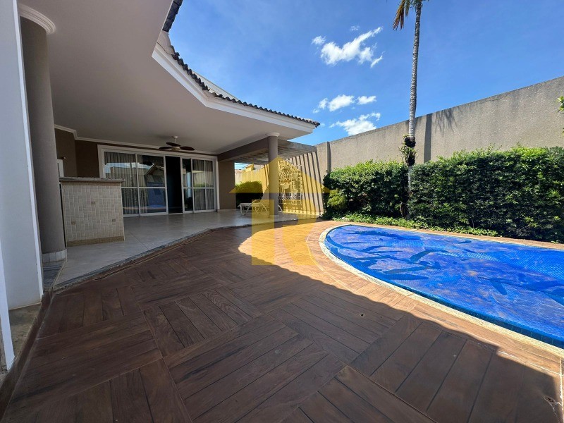 Casa de Condomínio com 4 quartos para aluguel, 550m² — foto 10 de 31
