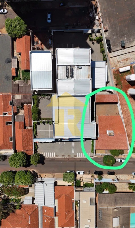 Casa com 3 quartos à venda, 225m² — foto 29 de 29