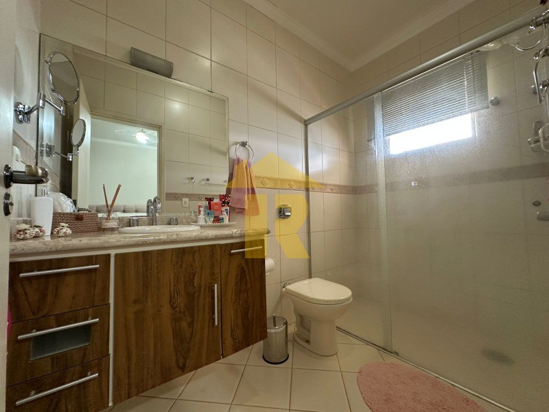 Casa de Condomínio com 3 quartos à venda, 340m² — foto 30 de 37