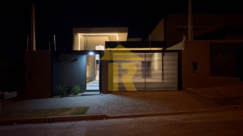 Casa com 3 quartos à venda, 120m² — foto 2 de 41