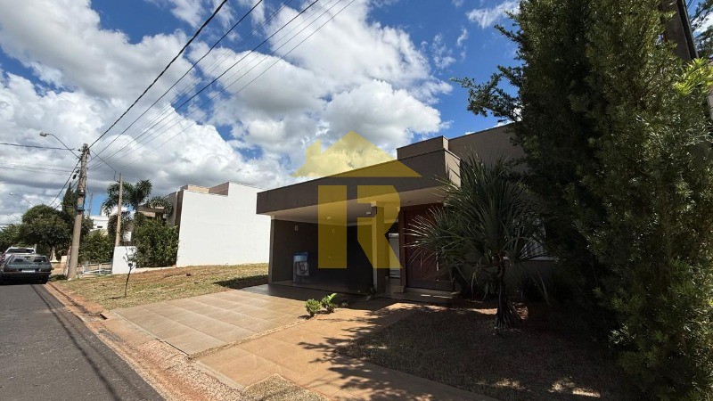 Casa de Condomínio com 3 quartos à venda, 168m² — foto 3 de 25