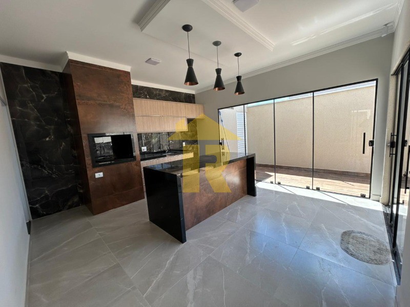 Casa com 3 quartos à venda, 129m² — foto 8 de 25