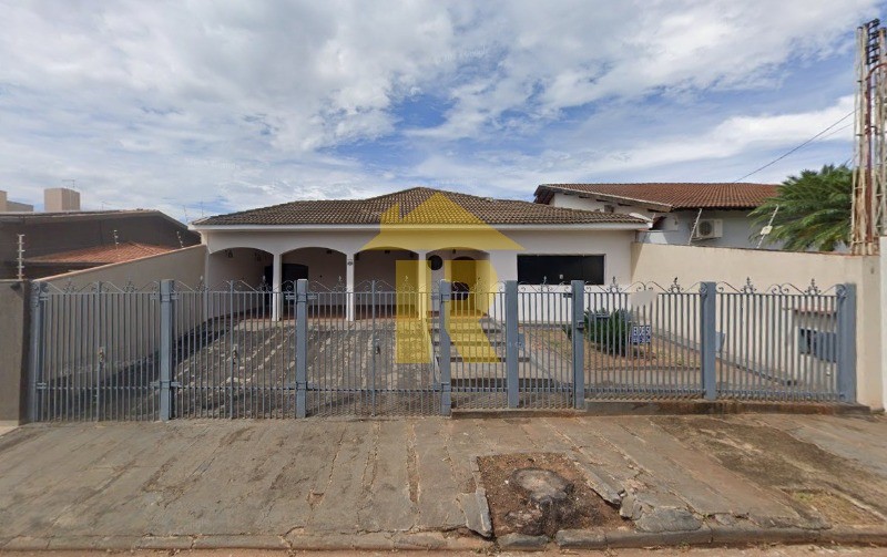 Casa com 4 quartos à venda, 290m² — foto 1 de 27