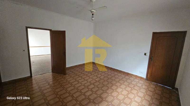 Casa com 4 quartos à venda, 253m² — foto 4 de 20