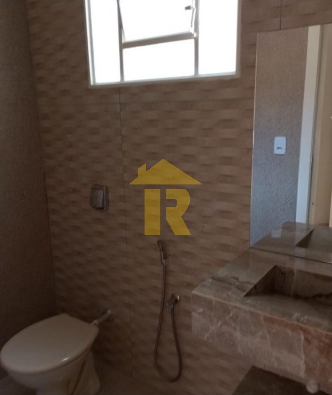 Casa com 4 quartos à venda, 236m² — foto 25 de 26