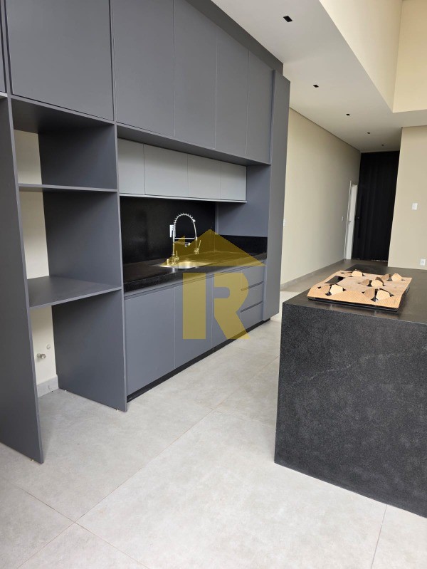Casa de Condomínio com 3 quartos à venda, 167m² — foto 11 de 31