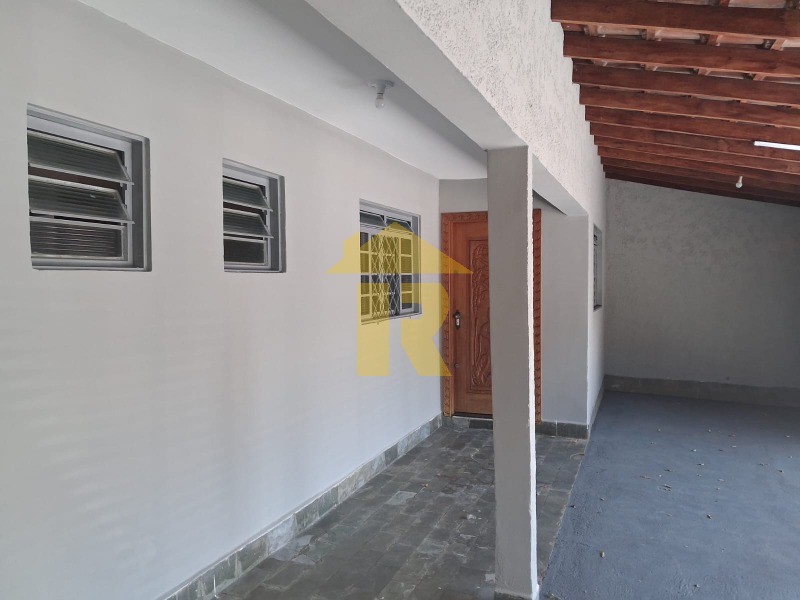 Casa com 3 quartos à venda, 170m² — foto 4 de 37