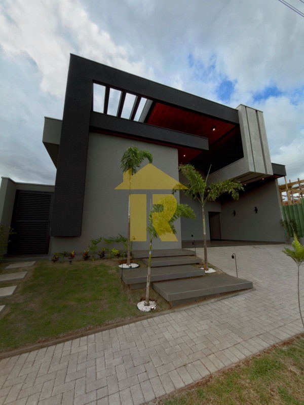 Casa de Condomínio com 3 quartos à venda, 185m² — foto 2 de 28