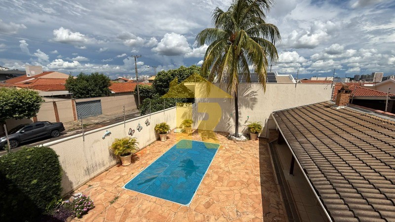 Casa com 3 quartos à venda, 270m² — foto 16 de 25