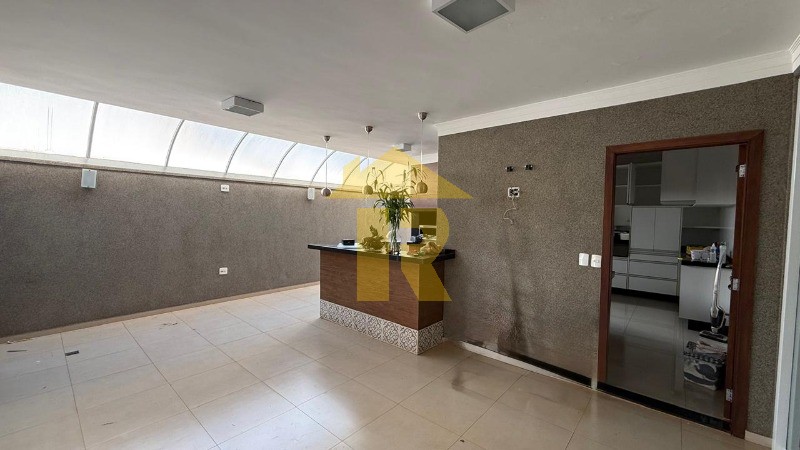 Casa de Condomínio com 3 quartos à venda, 168m² — foto 9 de 25