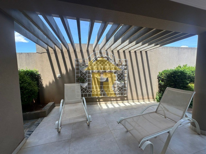 Casa de Condomínio com 4 quartos para aluguel, 550m² — foto 7 de 31