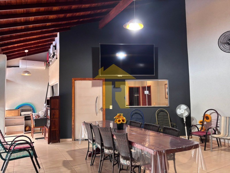 Casa de Condomínio com 3 quartos à venda, 276m² — foto 11 de 26