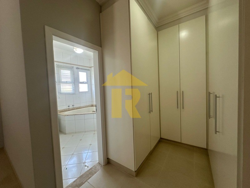 Casa de Condomínio com 4 quartos para aluguel, 550m² — foto 23 de 31