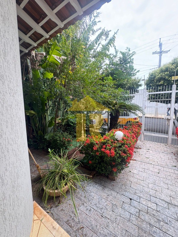 Casa com 3 quartos à venda, 276m² — foto 5 de 47