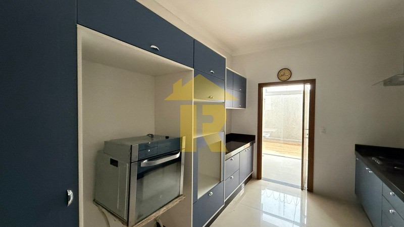 Casa de Condomínio com 3 quartos à venda, 170m² — foto 10 de 30