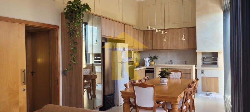 Casa de Condomínio com 2 quartos à venda, 120m² — foto 1 de 31