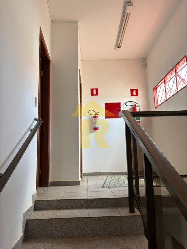 Conjunto Comercial / Sala  para aluguel, 198m² — foto 7 de 20