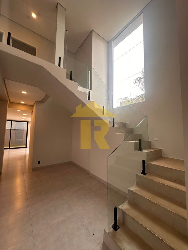 Casa de Condomínio com 3 quartos à venda, 250m² — foto 5 de 41