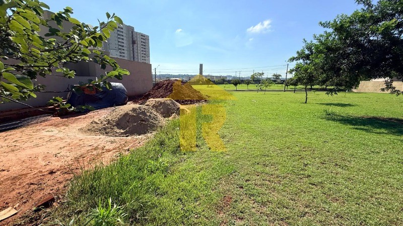 Terreno / Lote / Condomínio  à venda, 276m² — foto 7 de 22