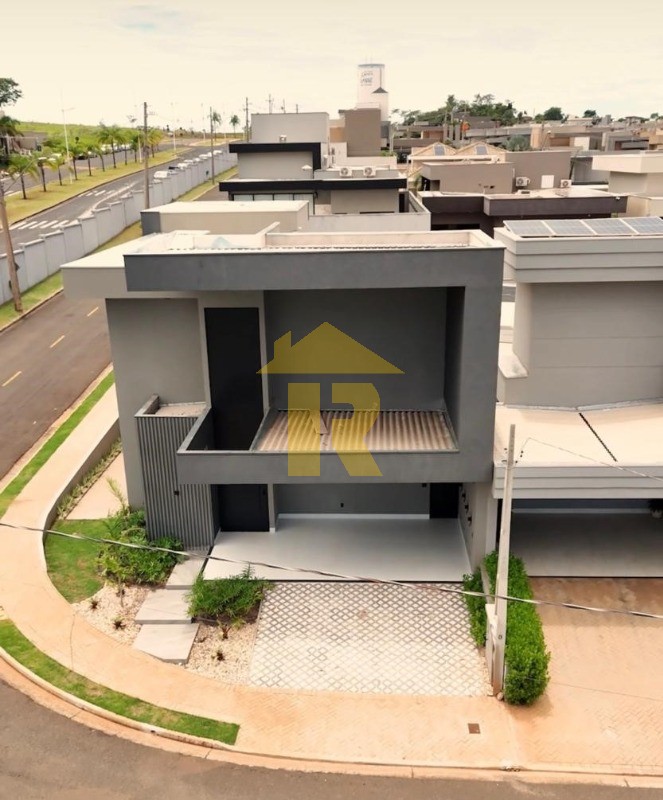 Casa de Condomínio com 3 quartos à venda, 220m² — foto 2 de 20