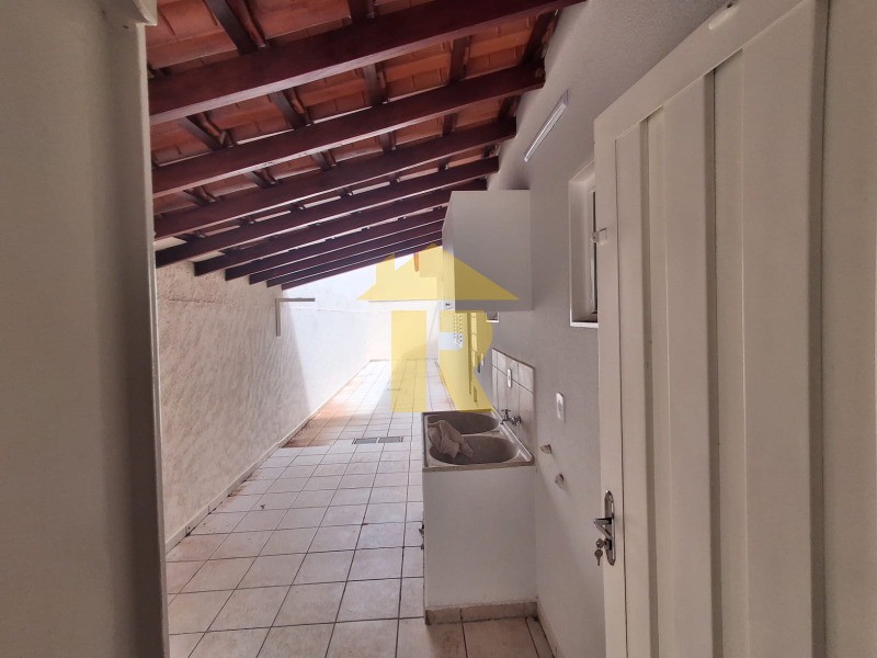 Casa com 4 quartos à venda, 340m² — foto 26 de 49