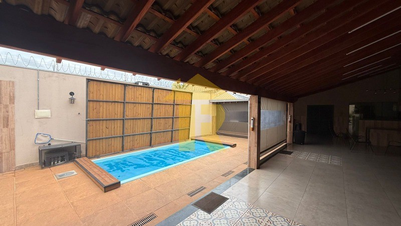 Casa com 2 quartos à venda, 170m² — foto 13 de 38