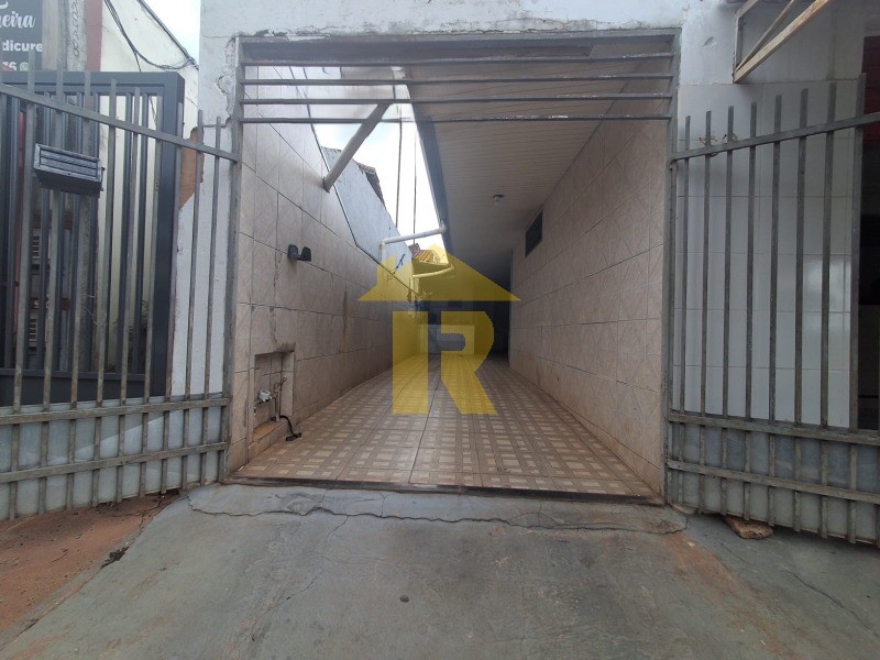 Casa com 2 quartos à venda, 187m² — foto 3 de 40