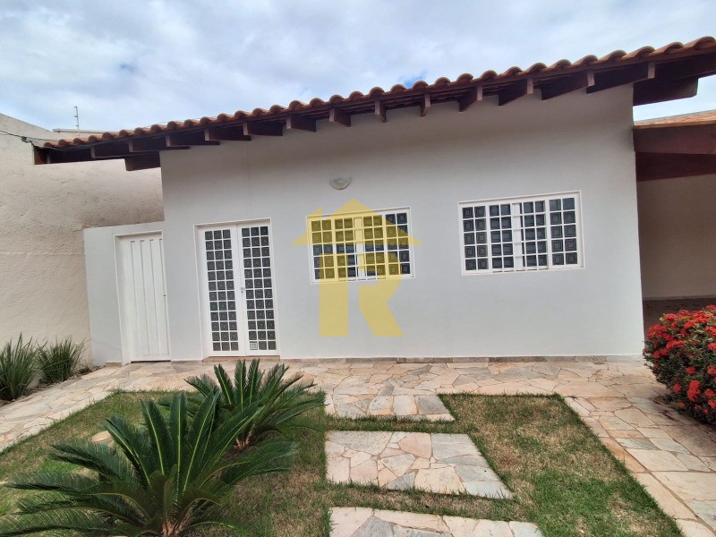 Casa com 4 quartos à venda, 340m² — foto 3 de 49