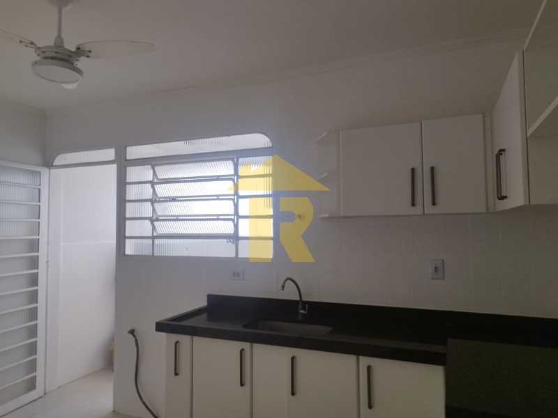 Apartamento com 2 quartos à venda, 75m² — foto 13 de 31