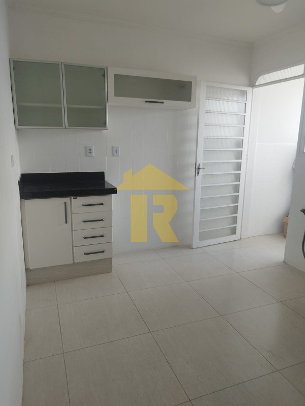 Apartamento com 2 quartos à venda, 75m² — foto 14 de 31