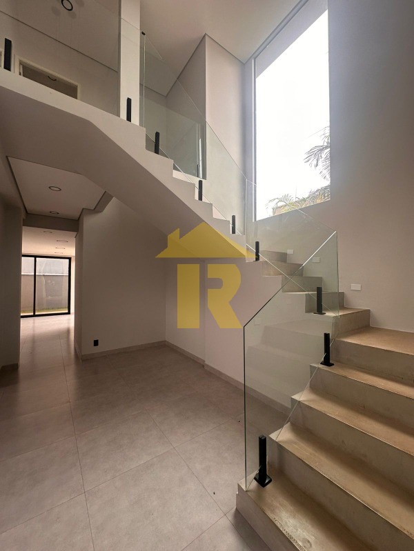 Casa de Condomínio com 3 quartos à venda, 250m² — foto 6 de 41