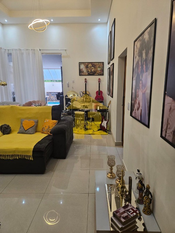 Casa de Condomínio com 3 quartos à venda, 167m² — foto 4 de 25