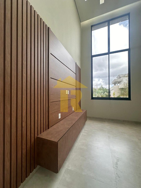 Casa de Condomínio com 3 quartos à venda, 240m² — foto 7 de 39