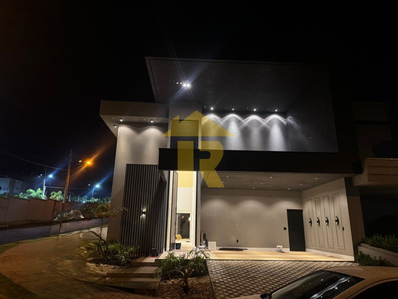 Casa de Condomínio com 3 quartos à venda, 220m² — foto 8 de 20