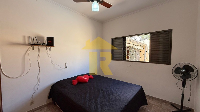 Casa com 3 quartos à venda, 172m² — foto 35 de 38