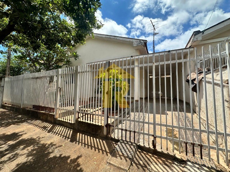Casa com 4 quartos à venda, 156m² — foto 3 de 30