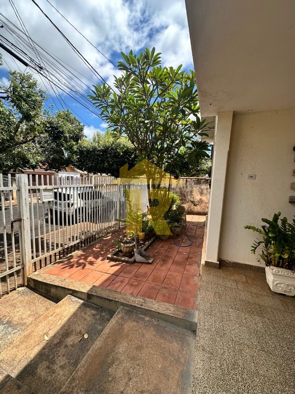 Casa com 4 quartos à venda, 156m² — foto 4 de 30
