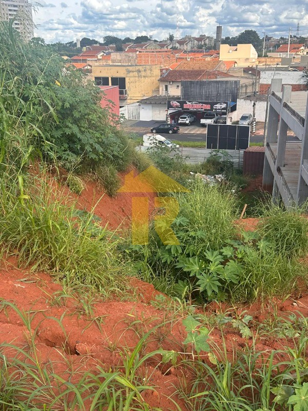 Terreno / Lote / Condomínio  à venda, 518m² — foto 9 de 14
