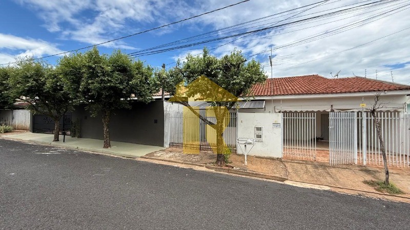 Casa com 3 quartos à venda, 240m² — foto 4 de 42