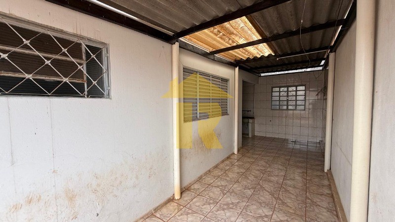Casa com 3 quartos à venda, 240m² — foto 26 de 42