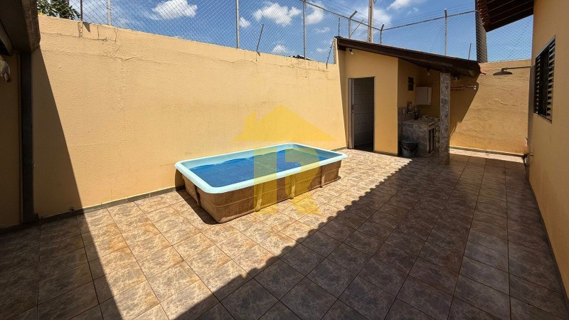 Casa com 3 quartos à venda, 172m² — foto 26 de 38