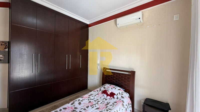 Casa de Condomínio com 3 quartos à venda, 300m² — foto 21 de 44
