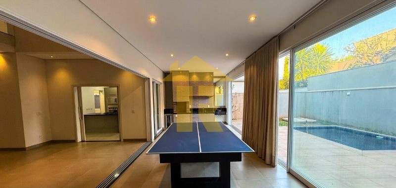 Casa de Condomínio com 4 quartos para aluguel, 318m² — foto 20 de 22