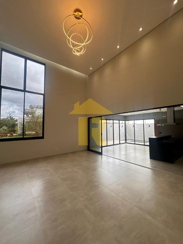 Casa de Condomínio com 3 quartos à venda, 240m² — foto 13 de 39