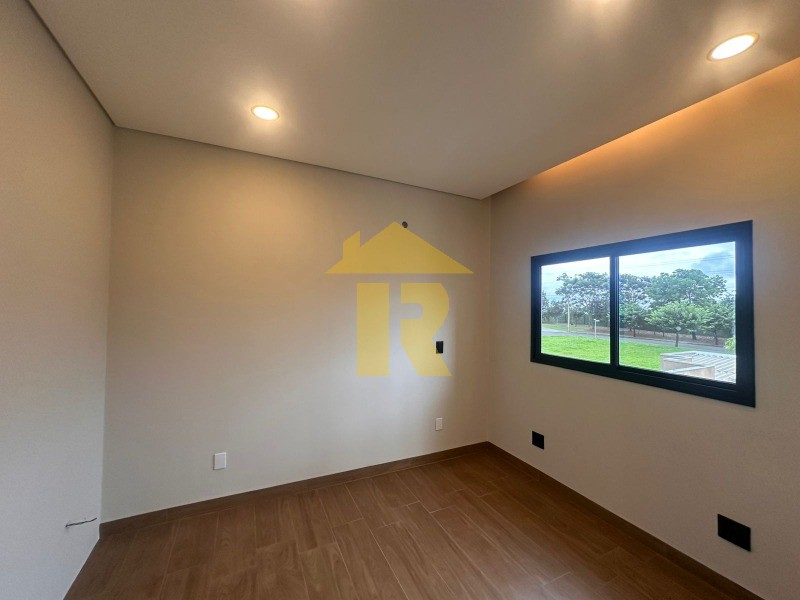 Casa de Condomínio com 3 quartos à venda, 250m² — foto 34 de 41