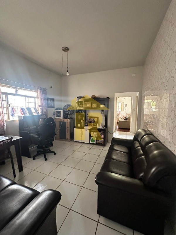 Casa com 4 quartos à venda, 156m² — foto 9 de 30