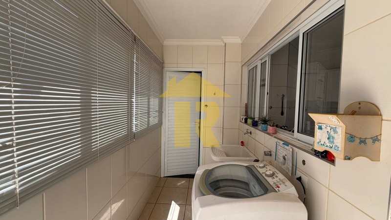 Casa de Condomínio com 3 quartos à venda, 300m² — foto 40 de 44