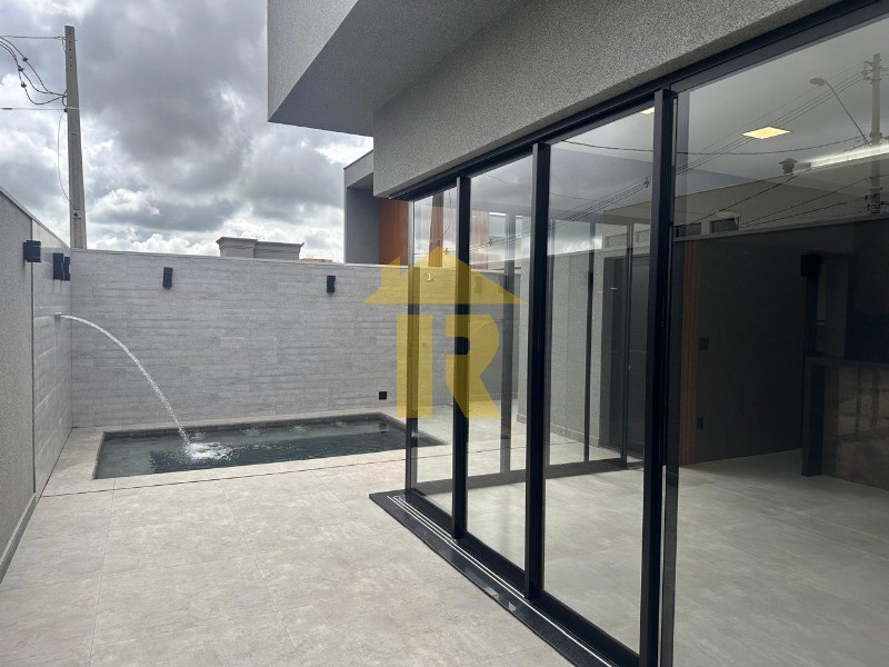 Casa de Condomínio com 3 quartos à venda, 240m² — foto 22 de 39