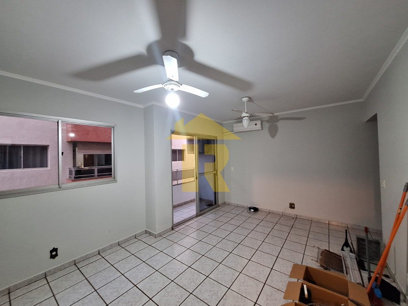 Apartamento com 2 quartos à venda, 67m² — foto 2 de 26
