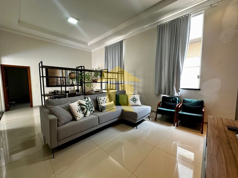 Casa de Condomínio com 3 quartos à venda, 211m² — foto 4 de 21